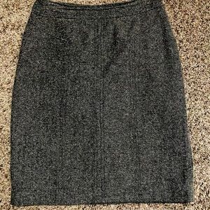 Gray tweed pencil skirt